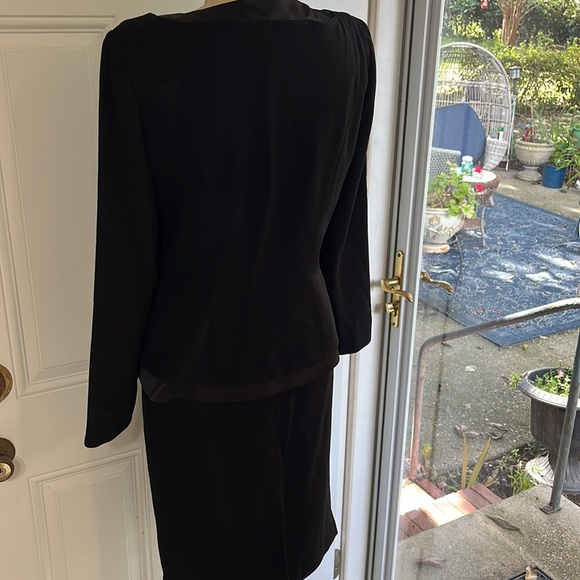 SALE ‼️Rimini suit - Picture 4 of 8